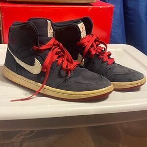 Nike size 10 1/2